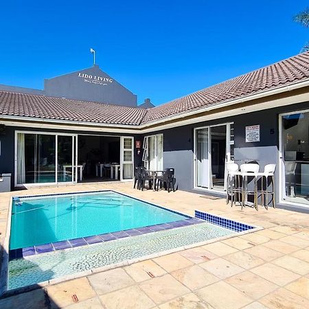 Lido Living Bed & Breakfast East London Bagian luar foto