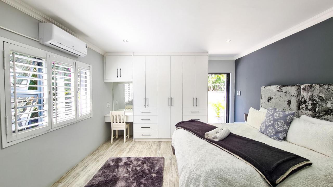 Lido Living Bed & Breakfast East London Bagian luar foto